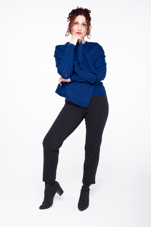 woman wearing cropped black Ponte pant with 3" inseam slit