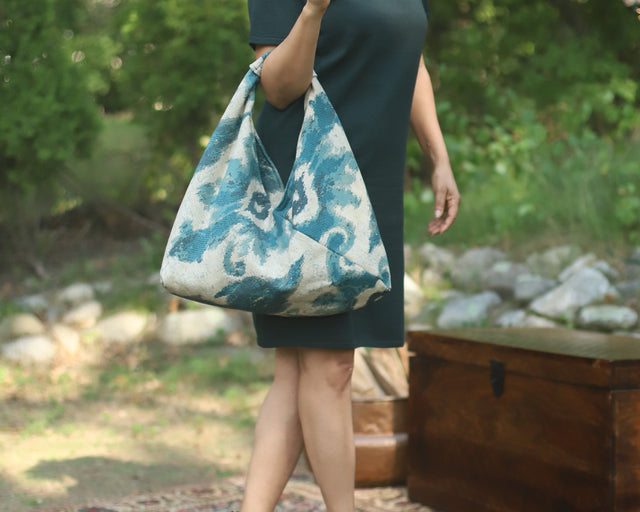 teal fleur 18" x 18" fiber urban bag